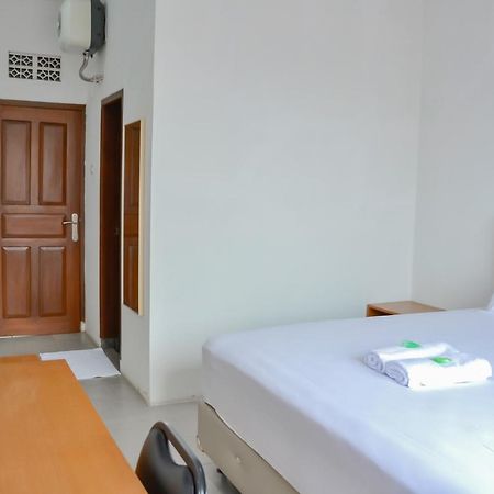 Bumi Ciboled Mitra Reddoorz Near Gerbang Tol Pamulihan Jatinangor 外观 照片