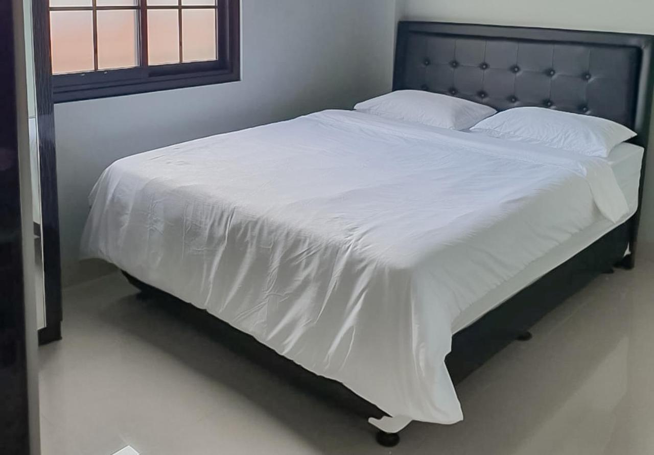 Bumi Ciboled Mitra Reddoorz Near Gerbang Tol Pamulihan Jatinangor 外观 照片