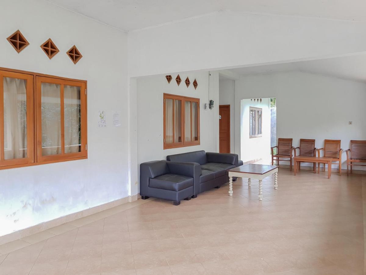 Bumi Ciboled Mitra Reddoorz Near Gerbang Tol Pamulihan Jatinangor 外观 照片