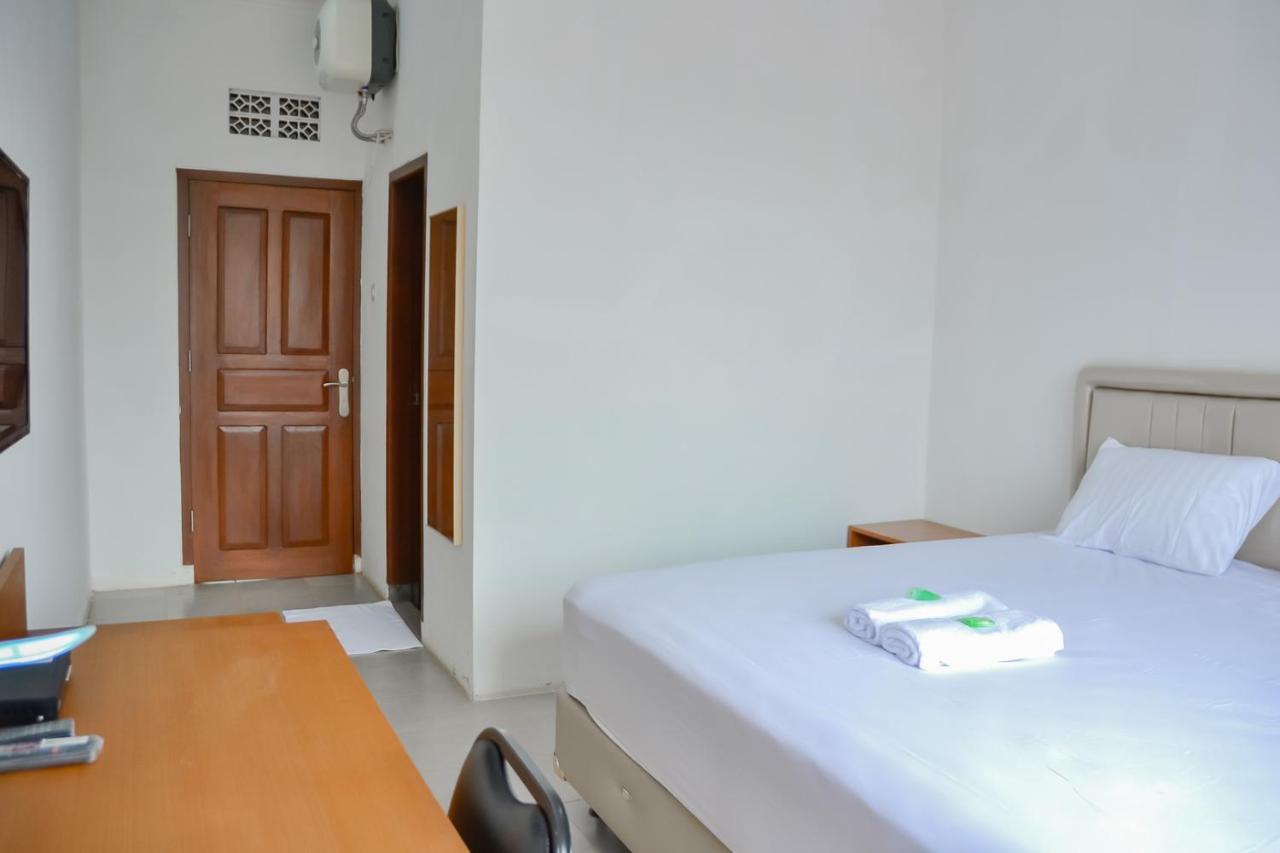 Bumi Ciboled Mitra Reddoorz Near Gerbang Tol Pamulihan Jatinangor 外观 照片